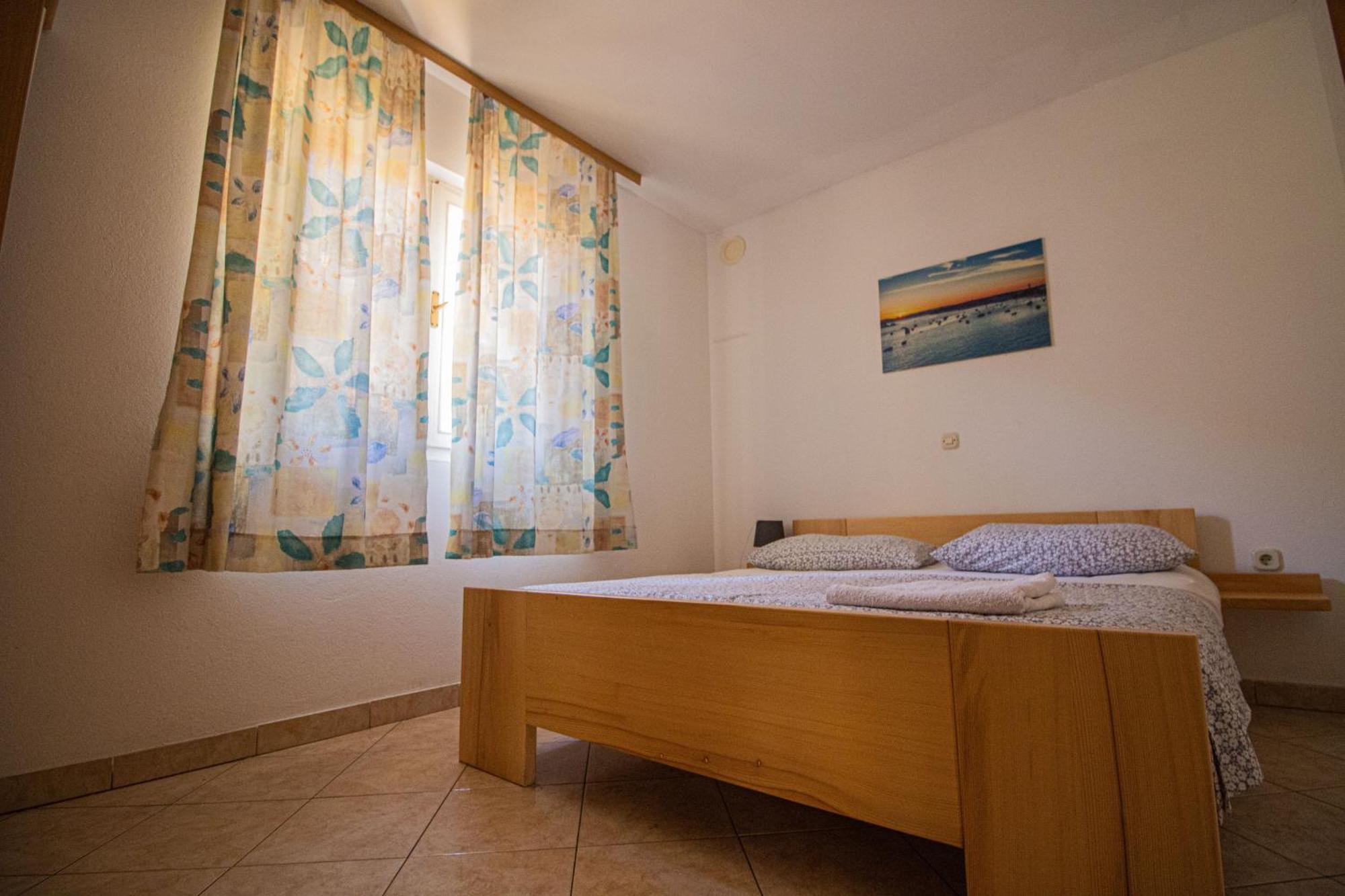 Apartments Petar Maksan Pakoštane Exterior foto